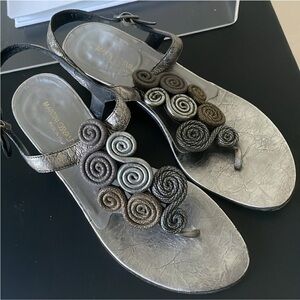 MARTINI OSVALDO Designer Silver Thong Sandals